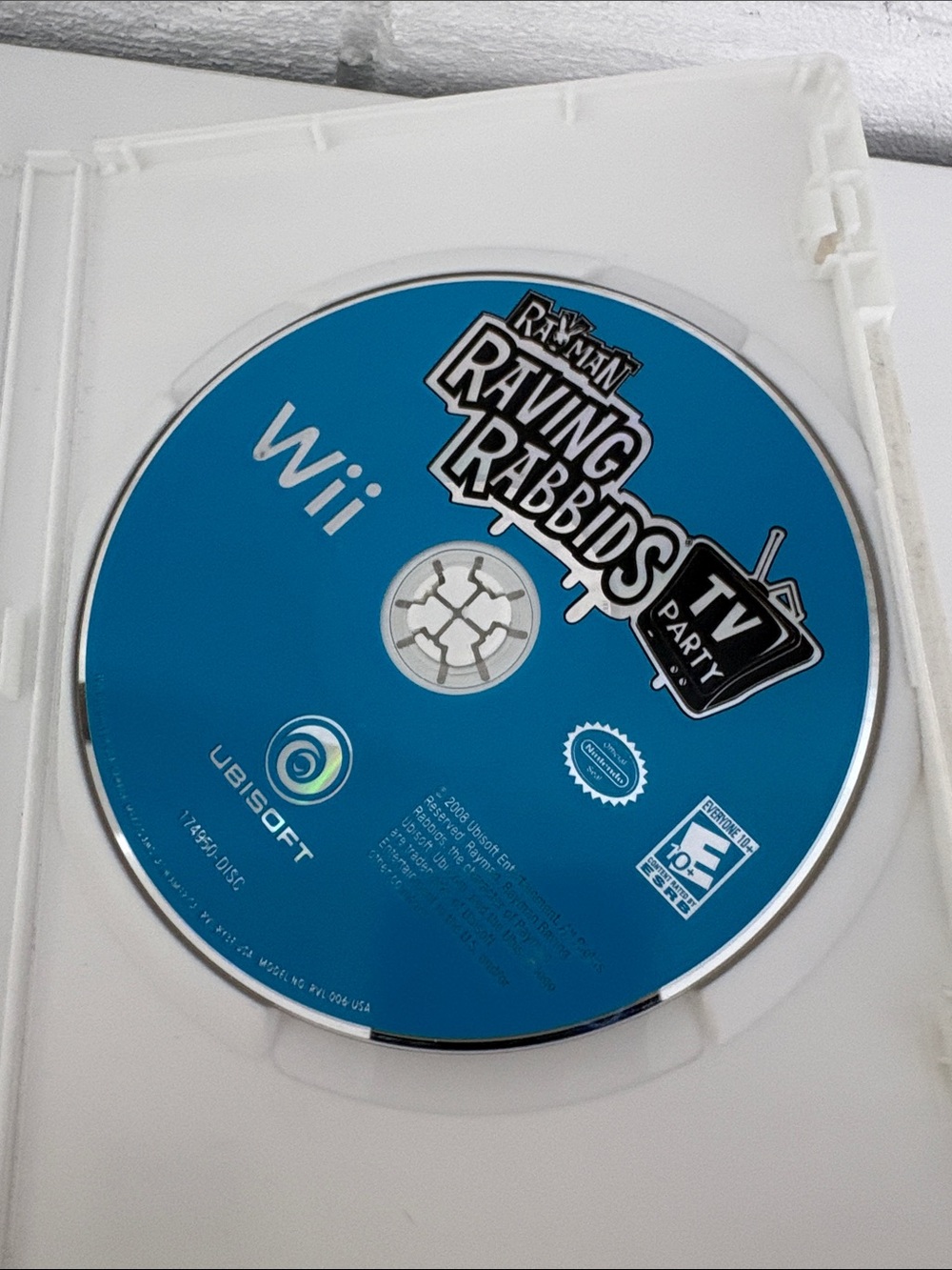 Nintendo Wii Rayman Raving Rabbids  TV Party - Picture 3 of 5
